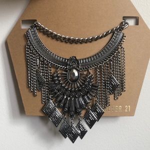 FOREVER 21 Chunky Festival Necklace